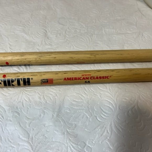 Vic Firth American Classic 5A Hickory Preowned, Drum Sticks 16" - Picture 9 of 9